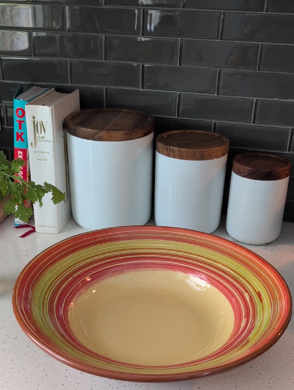 Pier 1 Ceramic Large Pasta Serving Bowl Orange - Picture 4 of 7